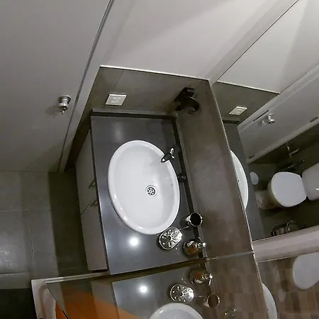 Iriarte 52-4 Apartamento